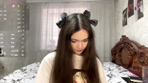 Emily online show from November 1, 11:34 am