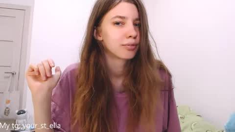 Snapshot of st_ella chatting on April 29, 3:05 pm Ella online show from April 29, 3:05 pm