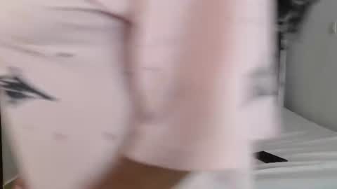 Snapshot of stacey_jaxn chatting on July 19, 7:06 pm stacey_jaxn online show from July 19, 7:06 pm