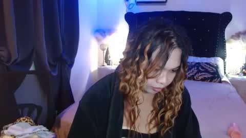 Snapshot of staceyhard018 chatting on March 25, 10:16 pm STACEY online show from March 25, 10:16 pm