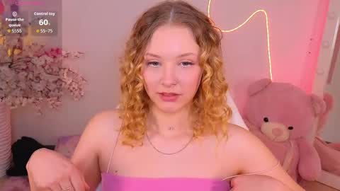 Snapshot of staceyyjones chatting on May 19, 10:21 am Stacey online show from May 19, 10:21 am