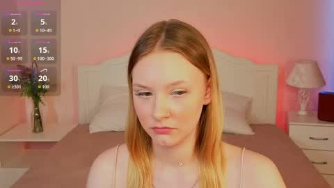 Snapshot of staceyyjones chatting on June 2, 8:49 am Stacey online show from June 2, 8:49 am