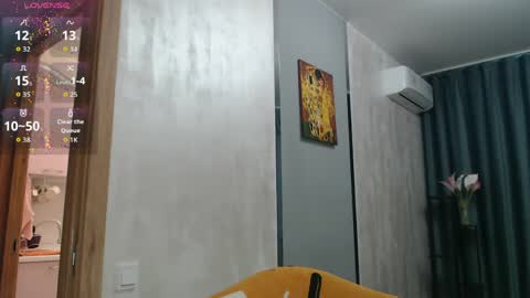 STACY online show from April 8, 2:17 pm