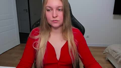Snapshot of stacy_miraclee chatting on October 20, 4:18 pm Stacy online show from October 20, 4:18 pm
