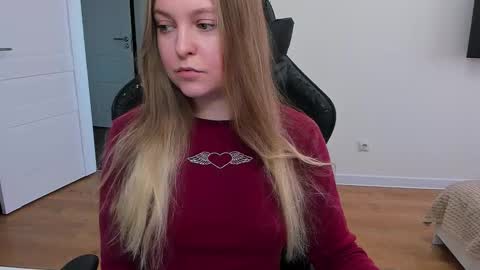 Stacy  online show from March 10, 10:53 am