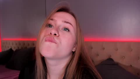 Snapshot of stacy_moorexx chatting on May 25, 8:48 pm STACY online show from May 25, 8:48 pm