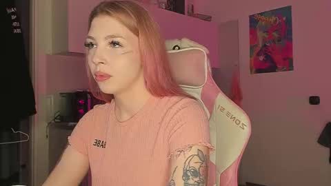 Stacy online show from September 26, 5:17 pm