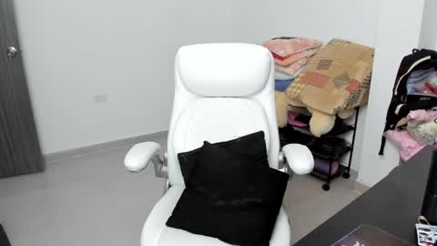 Zulma Yisset online show from January 25, 4:45 am