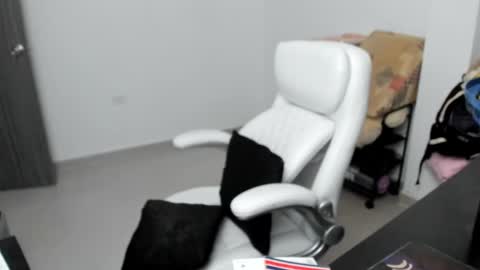 Zulma Yisset online show from January 31, 4:36 am