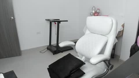 Zulma Yisset online show from December 3, 3:47 am