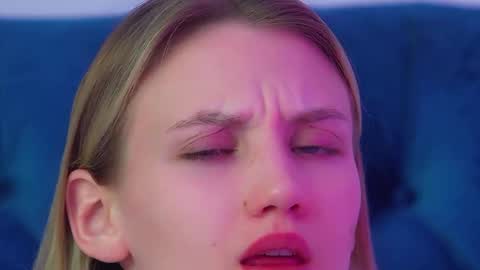 StacyEvances online show from March 20, 7:24 am