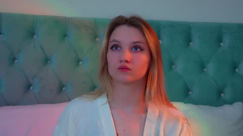 StacyEvances online show from March 22, 6:11 pm