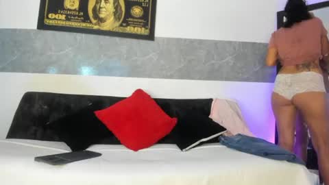 Snapshot of stacyfoxx_ chatting on July 16, 11:11 pm stacy fox online show from July 16, 11:11 pm
