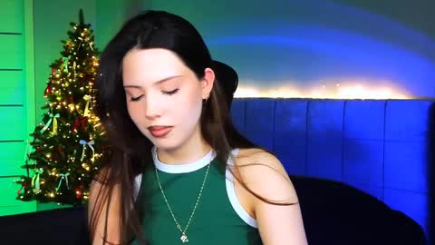 Snapshot of stacygonzales_ chatting on January 29, 10:05 am Bye bye dear See you on December 3st  online show from January 29, 10:05 am