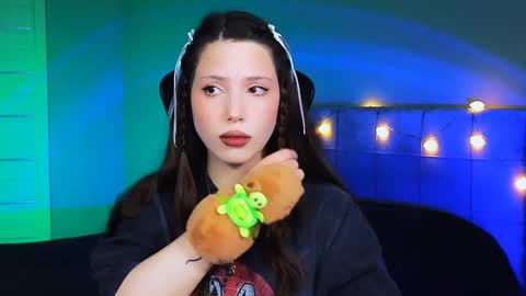 Snapshot of stacygonzales_ chatting on February 15, 9:27 am Bye bye dear See you on December 3st  online show from February 15, 9:27 am