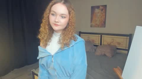 Violet online show from February 11, 8:25 pm