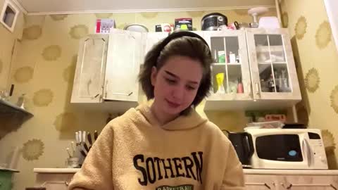 Emma online show from March 7, 9:56 pm