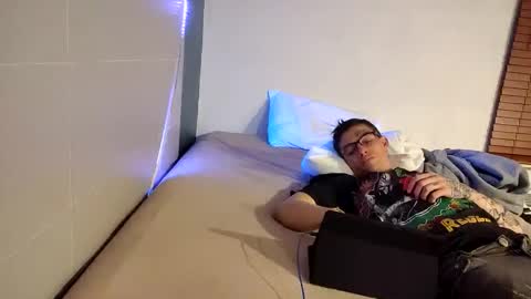 Straightupdownbad online show from November 26, 7:42 am