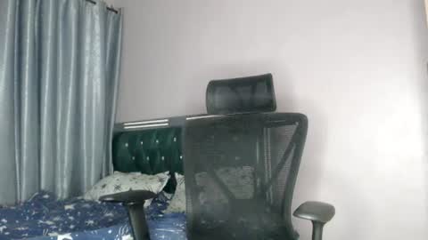 calvin online show from August 2, 1:37 am