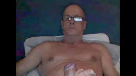 stanley1923308 online show from November 25, 11:38 pm