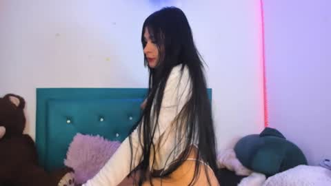  S T A R  online show from February 1, 7:44 pm