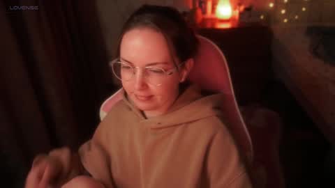 Alice online show from November 24, 9:03 pm