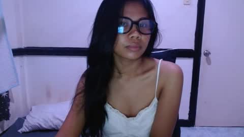 Snapshot of stardust990878 chatting on July 2, 9:32 pm stardust990878 online show from July 2, 9:32 pm