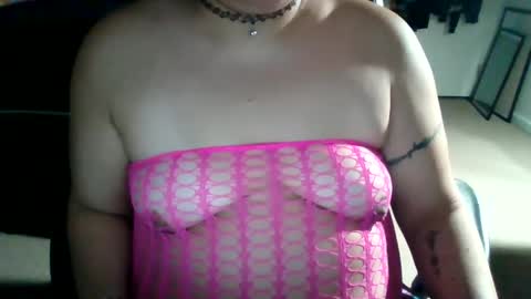 Snapshot of starella___saxxxton chatting on January 18, 11:43 am starella___saxxxton online show from January 18, 11:43 am