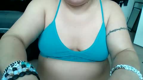 Snapshot of starella___saxxxton chatting on January 23, 7:40 pm starella___saxxxton online show from January 23, 7:40 pm