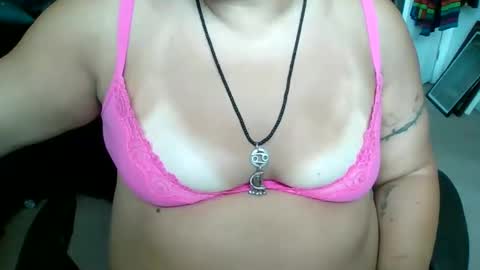 Snapshot of starella___saxxxton chatting on September 8, 7:02 pm starella___saxxxton online show from September 8, 7:02 pm