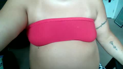 Snapshot of starella___saxxxton chatting on September 21, 3:24 pm starella___saxxxton online show from September 21, 3:24 pm