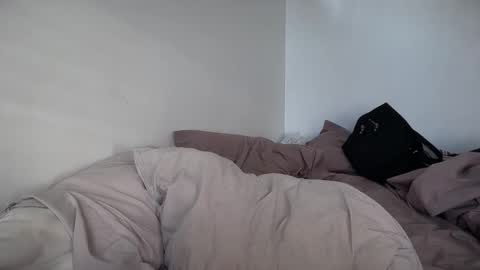 Snapshot of stargirlrising chatting on February 8, 8:01 pm STAR online show from February 8, 8:01 pm