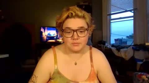 Darling online show from April 29, 11:33 pm