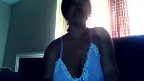 starlebomb online show from March 23, 2:10 pm