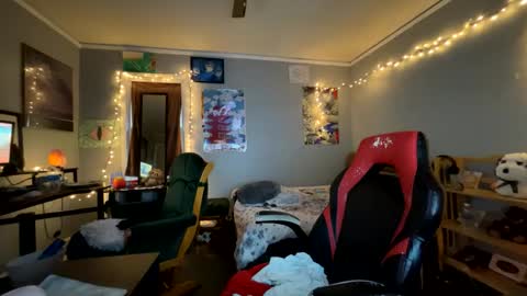 Snapshot of starlight09102 chatting on December 11, 5:48 pm Starlight online show from December 11, 5:48 pm