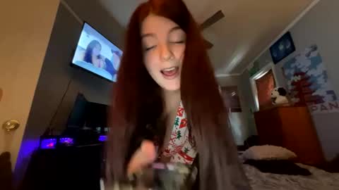 Snapshot of starlight09102 chatting on February 19, 5:06 pm Starlight online show from February 19, 5:06 pm