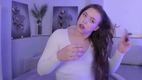 Snapshot of starlight_madison chatting on February 1, 3:05 am Madison online show from February 1, 3:05 am