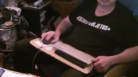 Snapshot of starterxyman chatting on January 15, 2:13 pm starterxyman online show from January 15, 2:13 pm