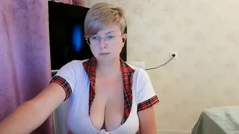 Snapshot of stasya_07 chatting on June 11, 4:05 pm Stasya online show from June 11, 4:05 pm