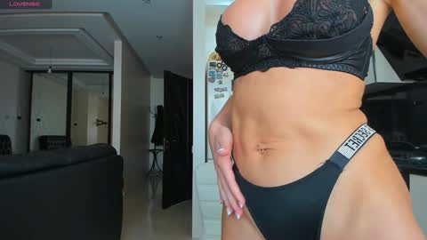 StasyQ555 online show from February 5, 8:00 am