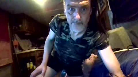 i-wish-i-was-a-girl online show from December 21, 1:13 am