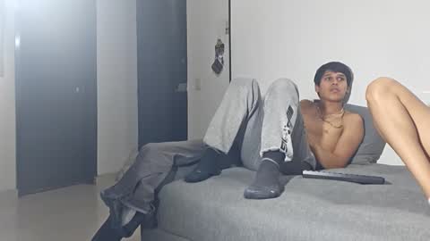 Snapshot of steban_jyj chatting on January 11, 2:30 am Katalleya and Steban online show from January 11, 2:30 am