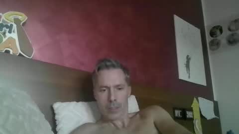 Snapshot of steel80 chatting on November 25, 3:23 pm steel80 online show from November 25, 3:23 pm