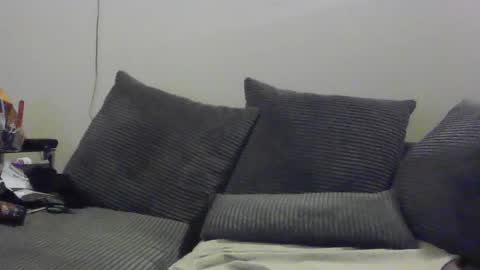 Mikee online show from December 18, 4:06 pm