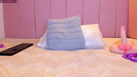 Stefa Gomez  online show from January 8, 5:37 pm