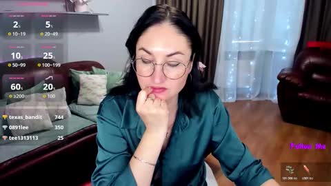 StefanaWinter online show from May 11, 2:45 pm