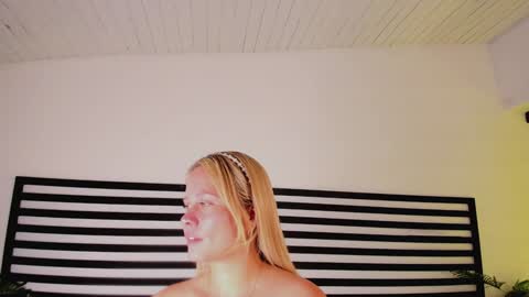 Stefanny   online show from December 13, 12:50 pm