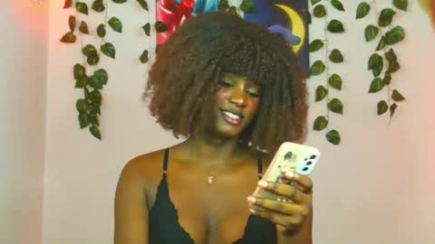 Snapshot of stefanny_2001 chatting on May 18, 4:07 am stefanny beautiful online show from May 18, 4:07 am