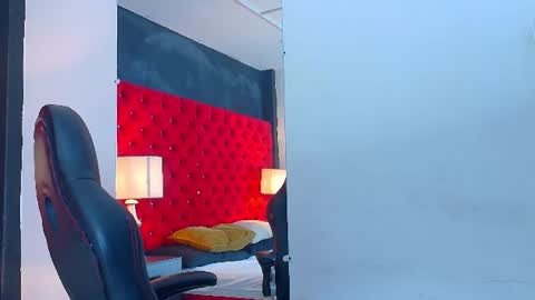Snapshot of stefano_moretti chatting on June 27, 4:39 am S T E F A N O online show from June 27, 4:39 am