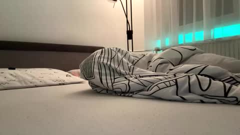 Snapshot of stefanomorelli chatting on October 27, 7:29 pm stefanomorelli online show from October 27, 7:29 pm